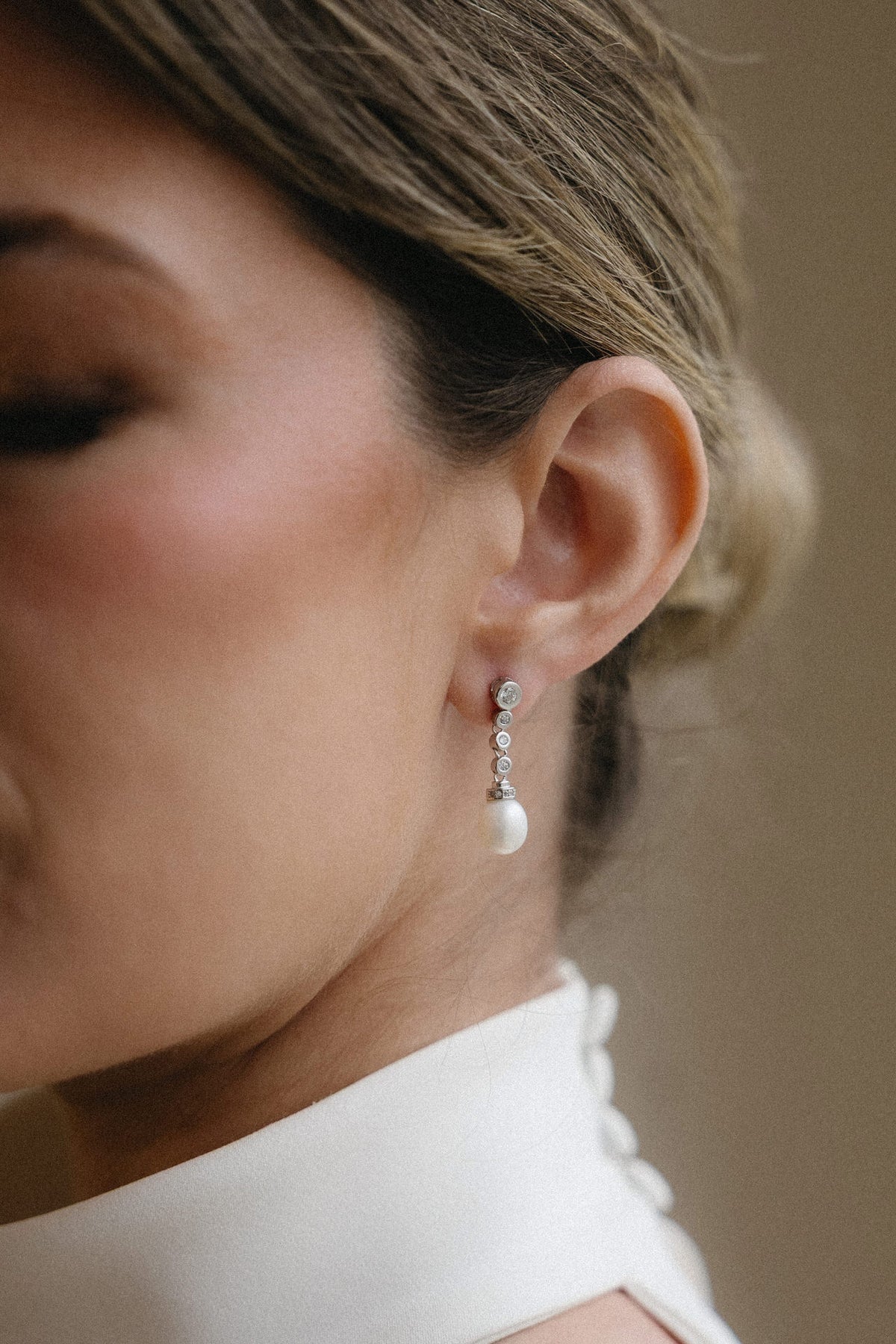 Pendientes de novia con perlas y cristales