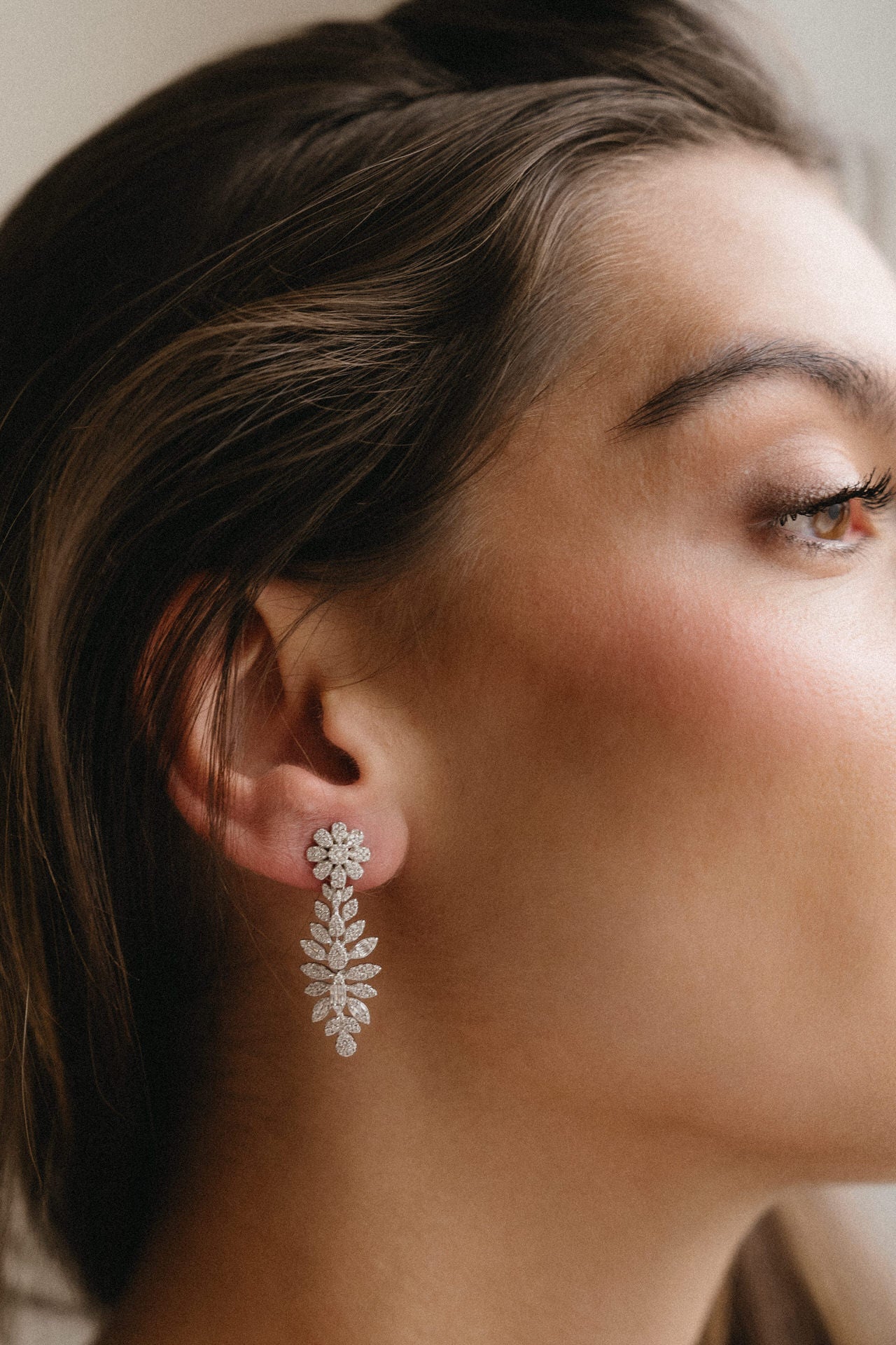Pendientes florales con circonitas