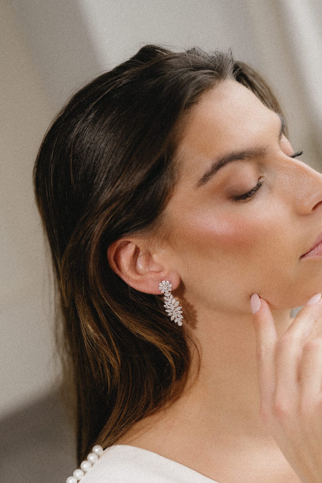 Pendientes florales con circonitas