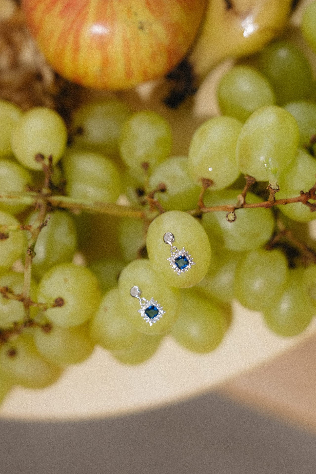 Pendientes mini piedra azul y circonitas