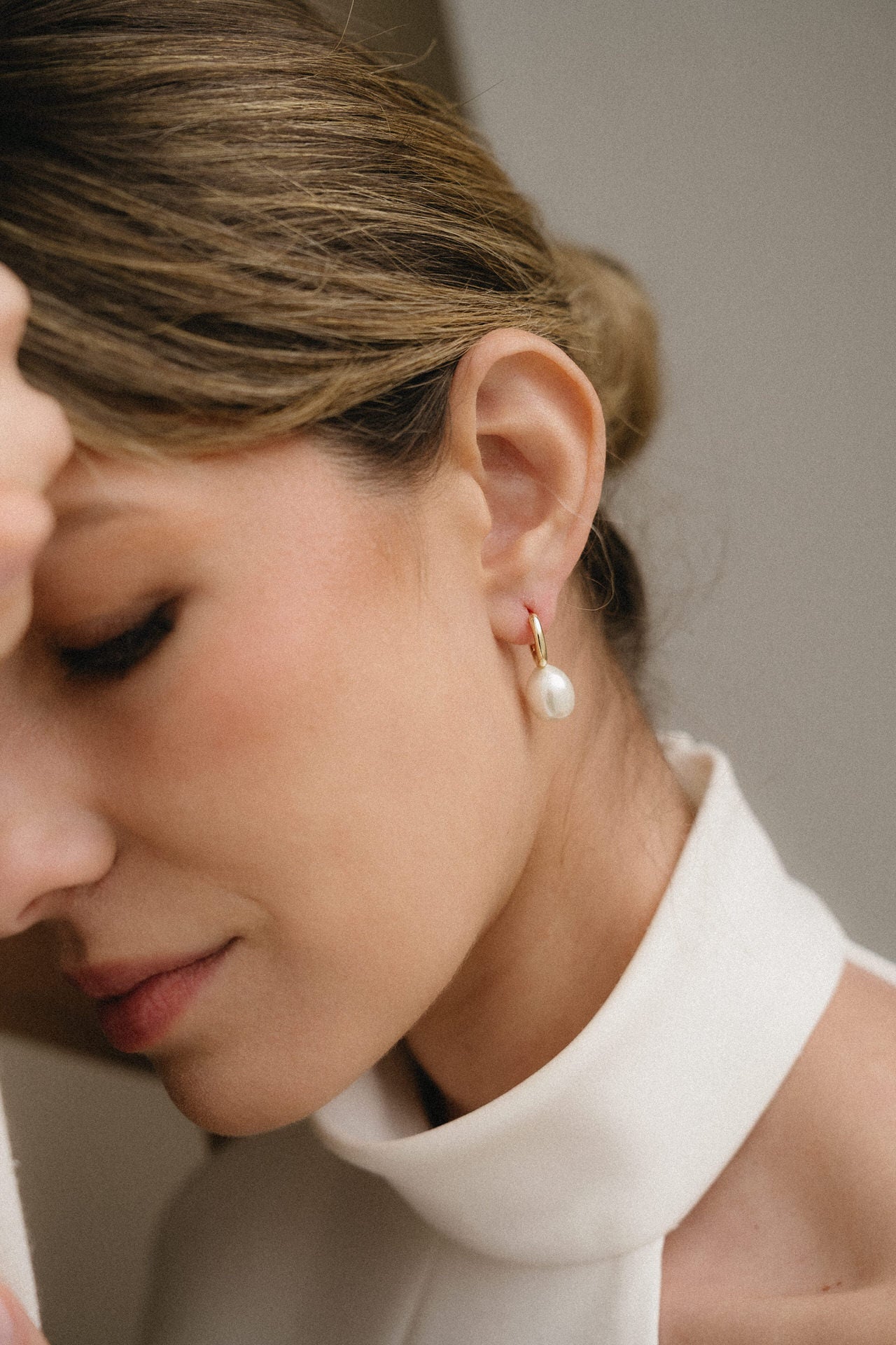 Pendientes aro con perla barroca