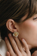 Pendientes flor dorada con cristales