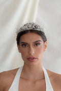 Tiara de novia floral con perlas
