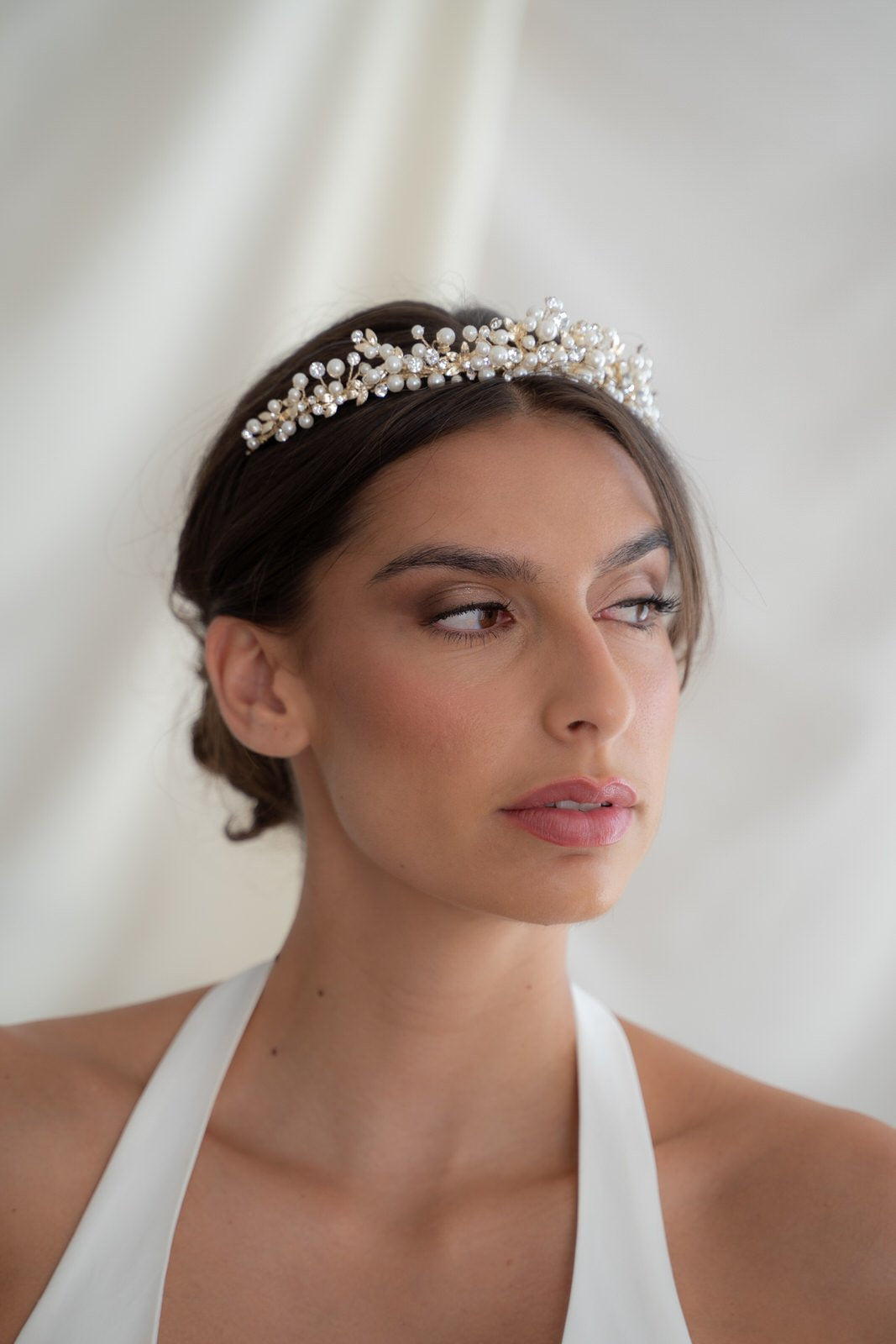 Tiara de novia con perlas